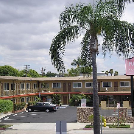 Fullerton Lodge Екстер'єр фото
