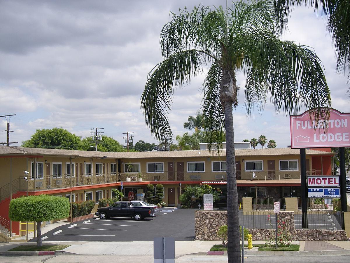 Fullerton Lodge Екстер'єр фото