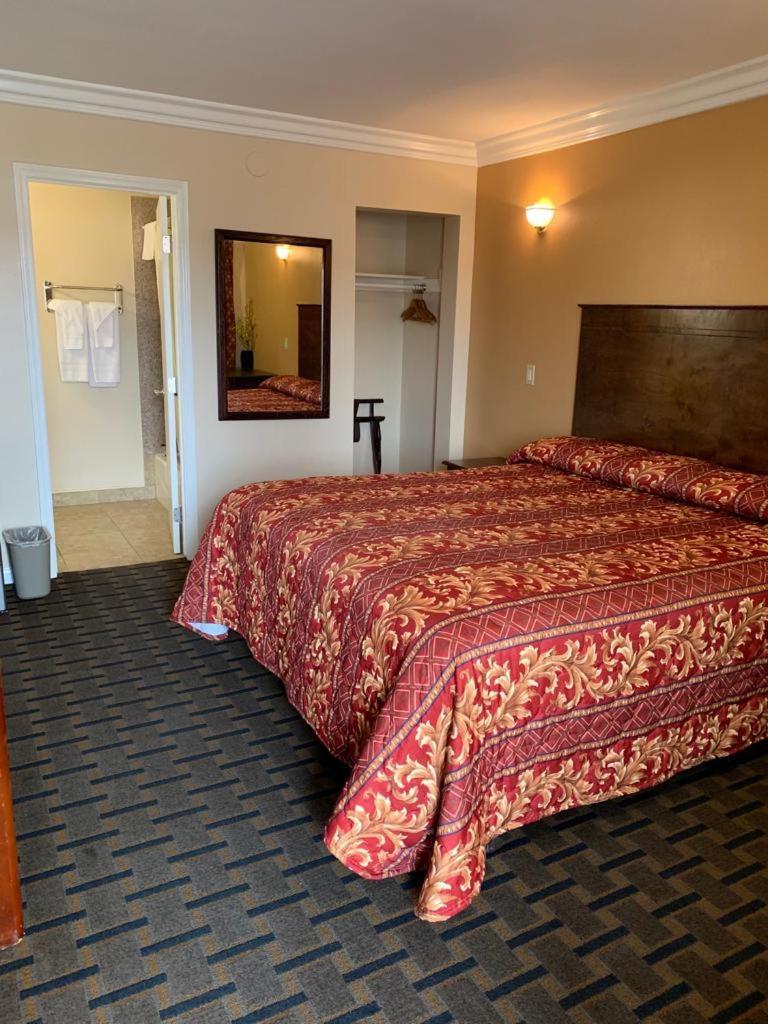 Fullerton Lodge Екстер'єр фото